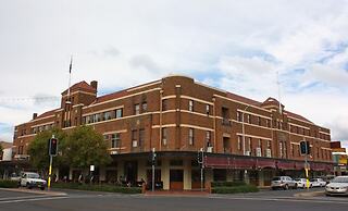 The Sampson - Orange