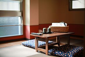 Asakusa No Yado Hanaakari