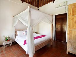 Villa Candi Kecil Tiga by Villa Finder