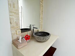 Villa Candi Kecil Tiga by Villa Finder