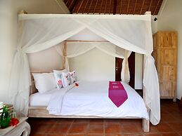 Villa Candi Kecil Tiga by Villa Finder