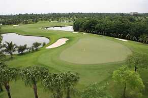 Suwan Golf and Country Club