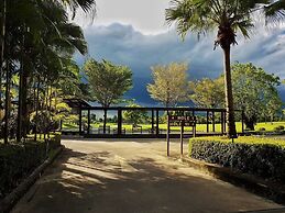 Suwan Golf and Country Club