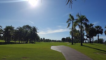 Suwan Golf and Country Club