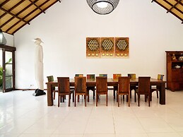 Villa Candi Kecil Tujuh by Villa Finder