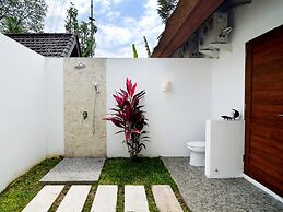 Villa Candi Kecil Tujuh by Villa Finder