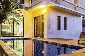 Natcha Pool Villa Pattaya