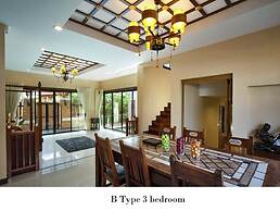 Natcha Pool Villa Pattaya