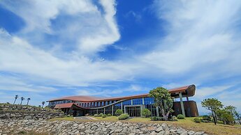 Camphortree Hotel & Resort