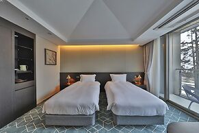 Camphortree Hotel & Resort