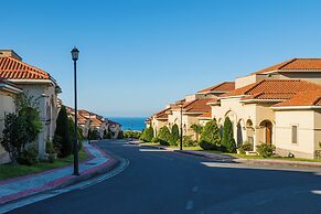 Camphortree Hotel & Resort