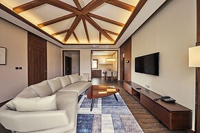 Camphortree Hotel & Resort