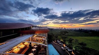 Camphortree Hotel & Resort