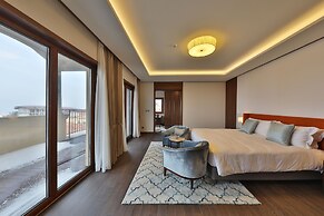 Camphortree Hotel & Resort