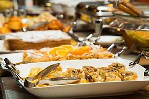 Mildom Premium Hotel