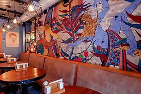 Mildom Premium Hotel