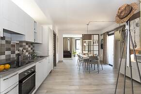 SkyTower - The Right Space