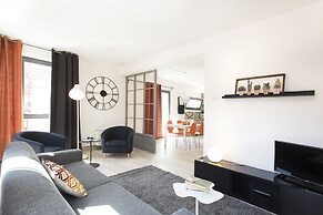 SkyTower - The Right Space