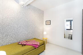 SkyTower - The Right Space