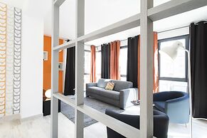 SkyTower - The Right Space