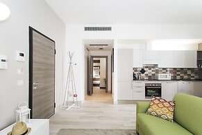 SkyTower - The Right Space