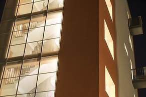 SkyTower - The Right Space