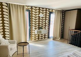 SkyTower - The Right Space