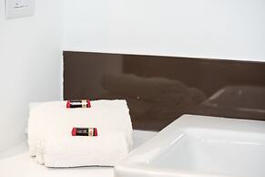 SkyTower - The Right Space