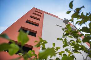 SkyTower - The Right Space