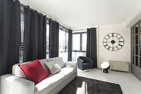 SkyTower - The Right Space