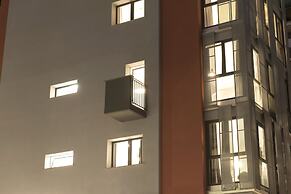 SkyTower - The Right Space