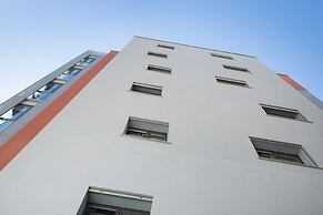 SkyTower - The Right Space