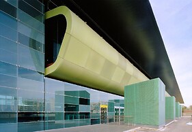 SkyTower - The Right Space