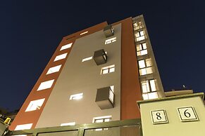 SkyTower - The Right Space