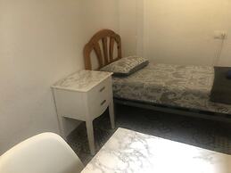 Barbieri Granada Pension - Hostel