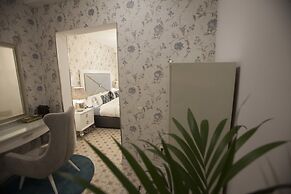 Hostal Boutique Palace - Adults Only