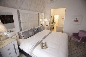 Hostal Boutique Palace - Adults Only