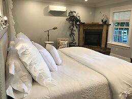 Chateau Rooms