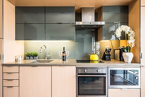 QuickStay - Ultra Luxury on Front St. (Union Station)