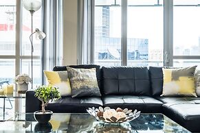 QuickStay - Ultra Luxury on Front St. (Union Station)