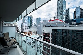 QuickStay - Ultra Luxury on Front St. (Union Station)