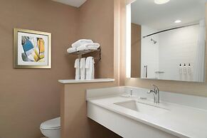 Fairfield Inn & Suites by Marriott London