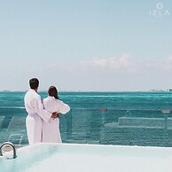 Izla Beach Front Hotel