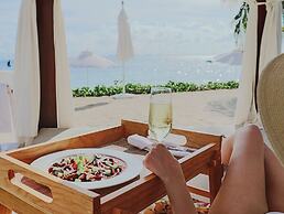 Izla Beach Front Hotel