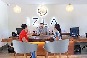Izla Beach Front Hotel
