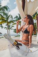 Izla Beach Front Hotel