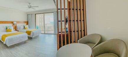 Izla Beach Front Hotel