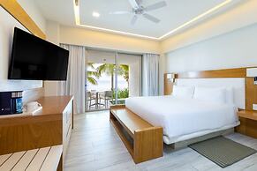 Izla Beach Front Hotel