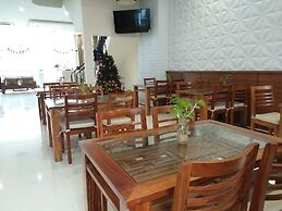 Salamander Hotel and Apartment