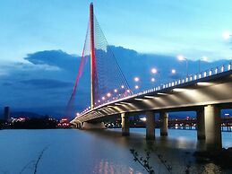 Salamander Hotel and Apartment